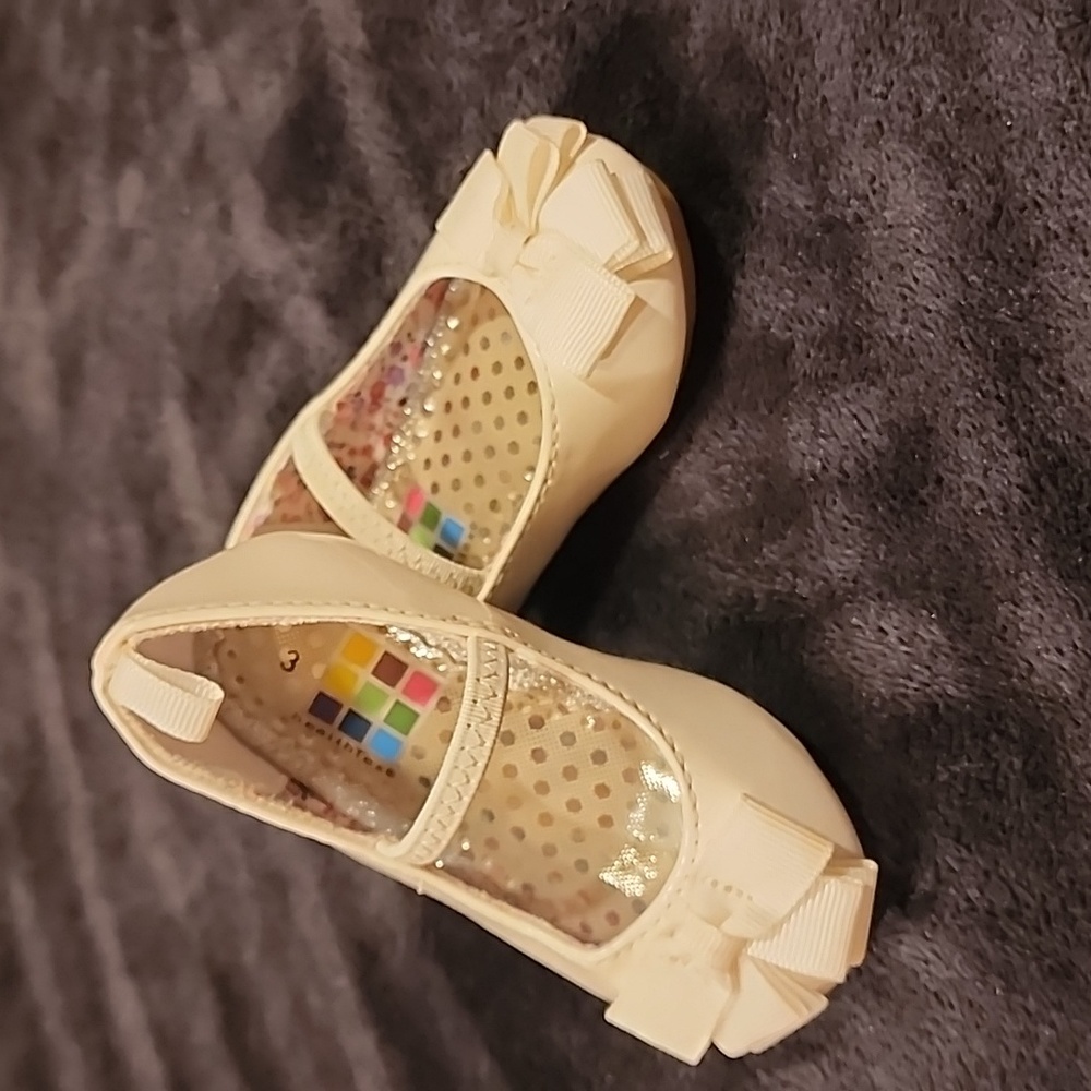 Female toddler shoe's